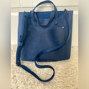 Portland Leather - Medium Crossbody 🌊 NWOT